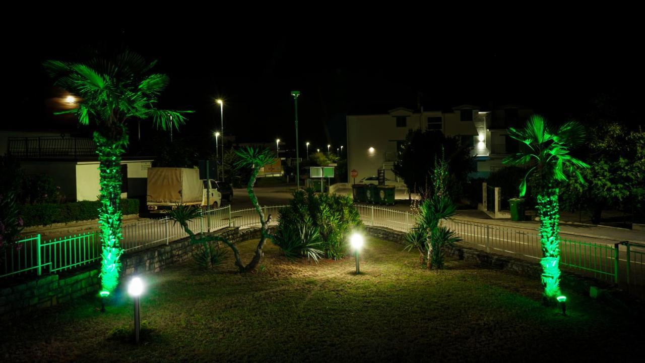 Apartments Roberta Novigrad Istria Exterior foto