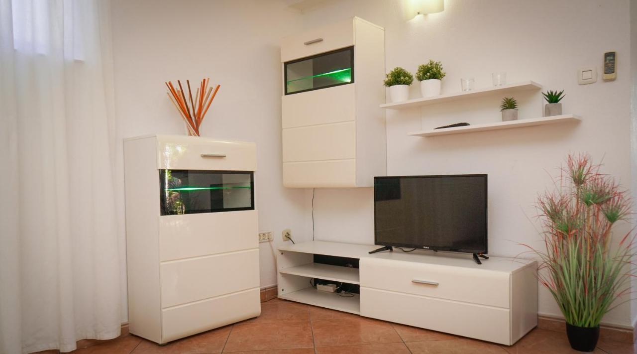 Apartments Roberta Novigrad Istria Exterior foto